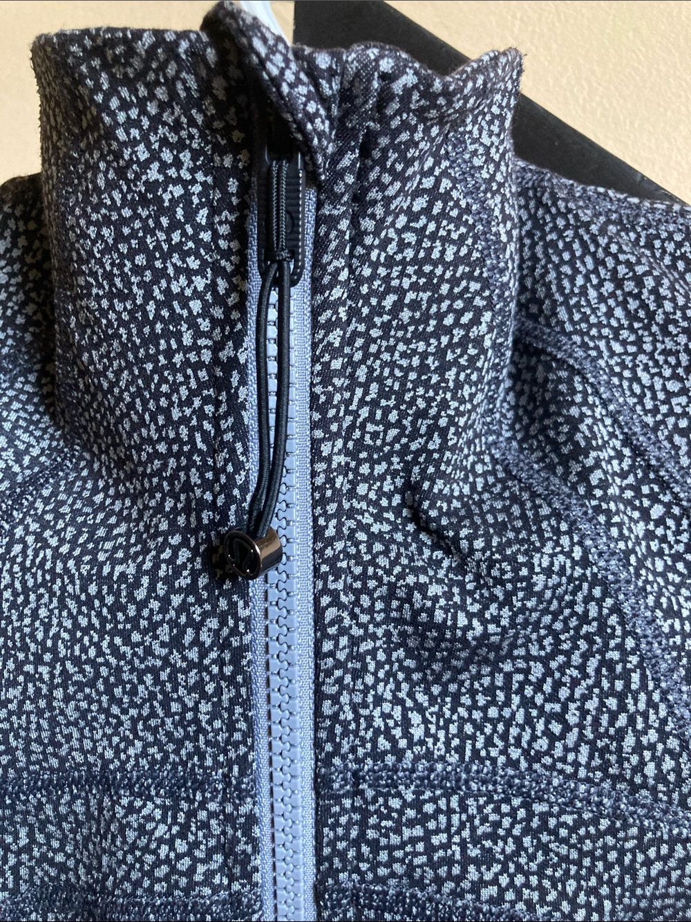 lululemon athletica Black grey Battleship chakra Jacquard Define Jacket 4
